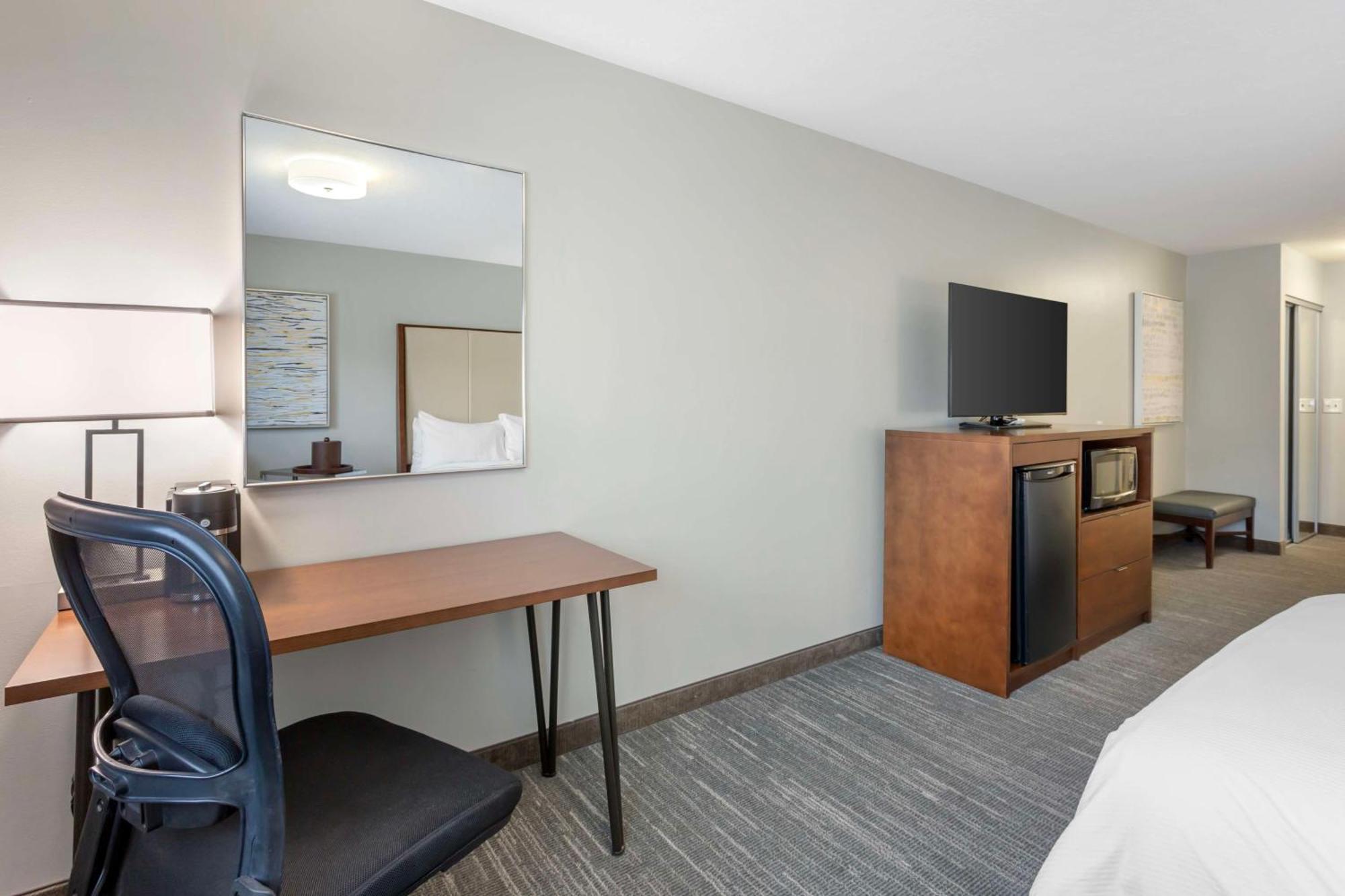 Best Western Plus Cotton Tree Inn North Salt Lake Bagian luar foto